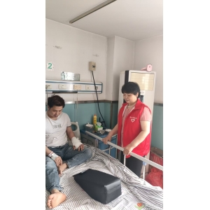 麻城康樂興家政：專業(yè)護(hù)工，守護(hù)健康，讓愛無微不至